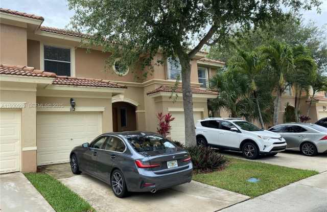 112 Wakulla Springs Way