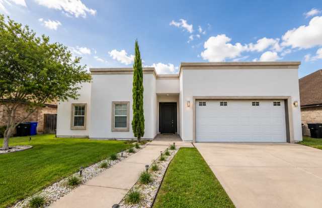 4704 Date Palm St