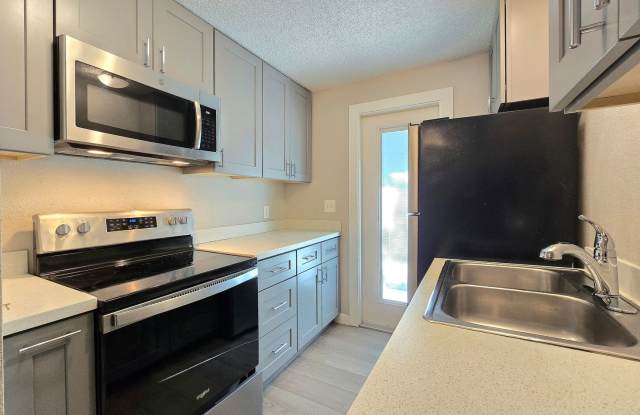 Photo of 2 Bedroom Unit in Gold Bar - Pet Friendly - $500 Signing Bonus!!