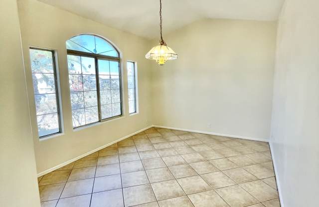 8755 W Las Palmaritas Dr