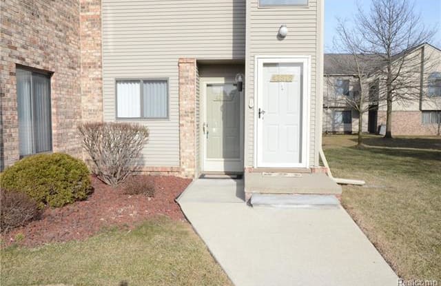 42573 LILLEY POINTE Drive - 42573 Lilley Pointe Dr, Wayne County, MI 48187