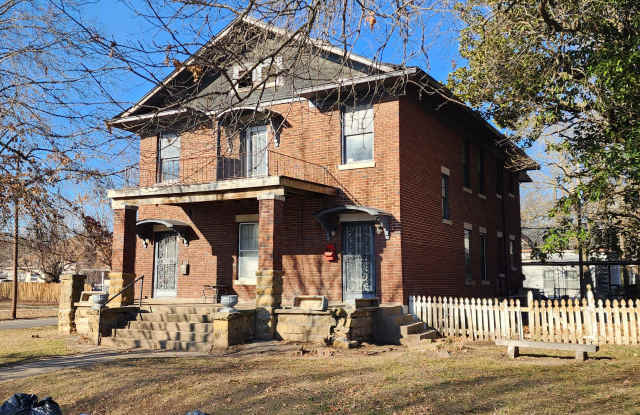 303 North 12th Street - 1
