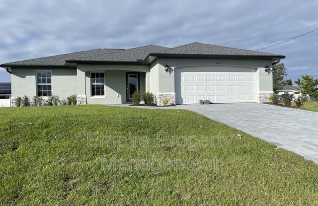 217 NW 15th St - 217 Northwest 15th Street, Cape Coral, FL 33993