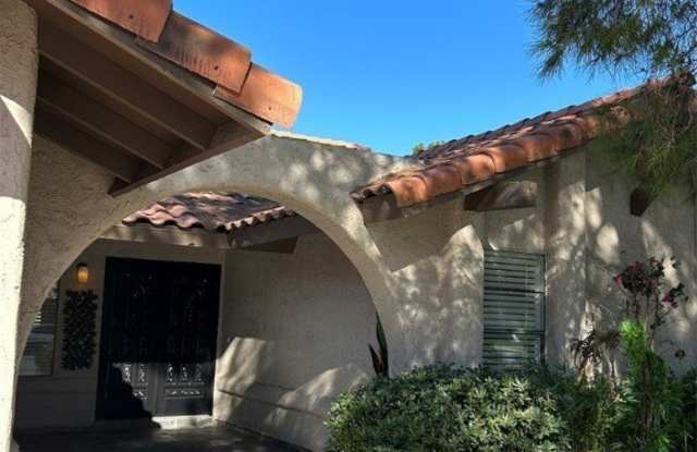 3304 Calle De El Cortez