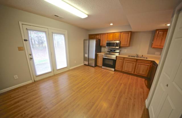 3343 South Oaklawn Circle - 1