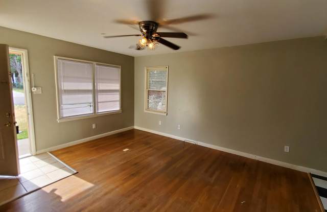 4905 South Parker Street