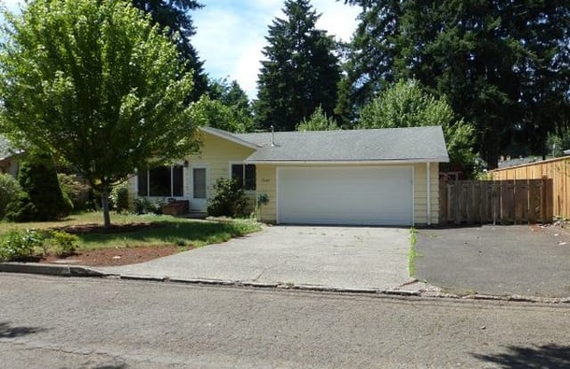 11109 SE 52nd Ave - 11109 Southeast 52nd Avenue, Milwaukie, OR 97222