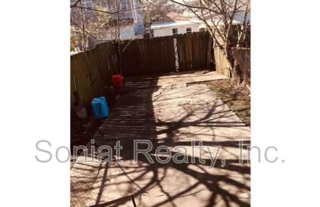1636 Music Street