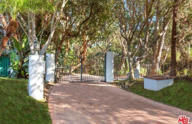 27910 Pacific Coast Highway