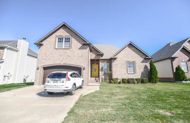 Pet Friendly Three Bedroom with Bonus!
