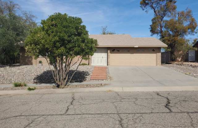 3428 W. Green Ridge - 3428 West Green Ridge Drive, Casas Adobes, AZ 85741