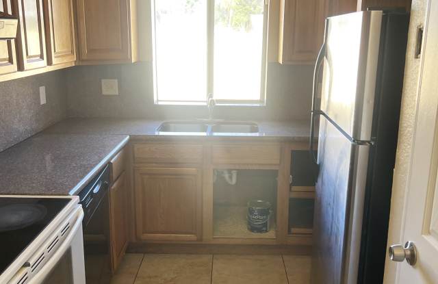 1259 N Redland Rd - 103