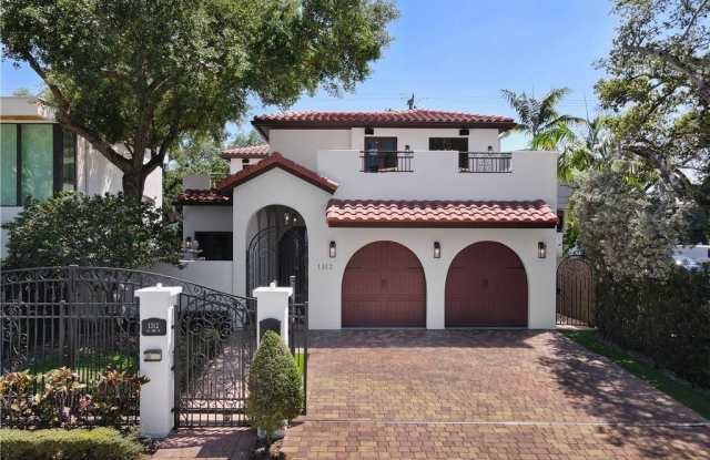 Photo of 1312 SE 2nd Ct