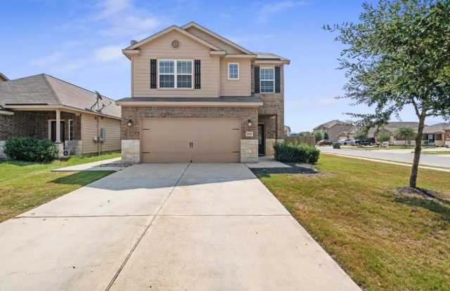 1725  Breanna LN