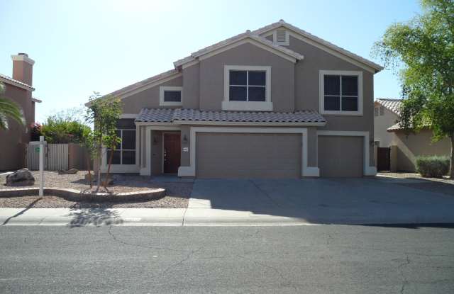 Photo of 687 S Sahuaro Drive