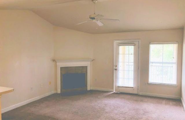 Move-In Ready Condo in Gated Equestrian Parc – Prime Location!