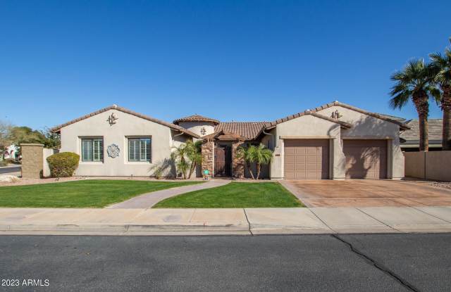 885 W PALO BREA Drive