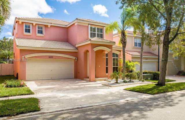 5233 SW 155th Way - 5233 Southwest 155th Way, Miramar, FL 33027