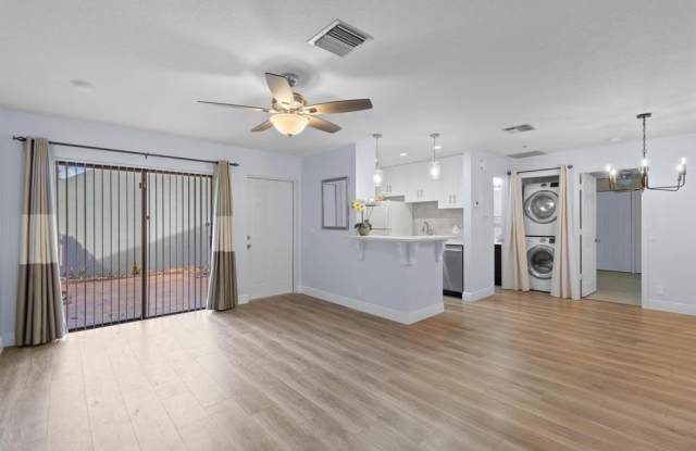 Photo of 32 Crossings Cir