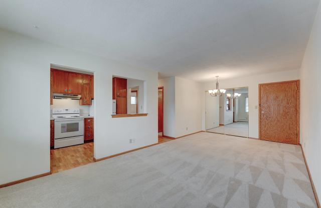 1344 Saint Paul AvenueApt 15