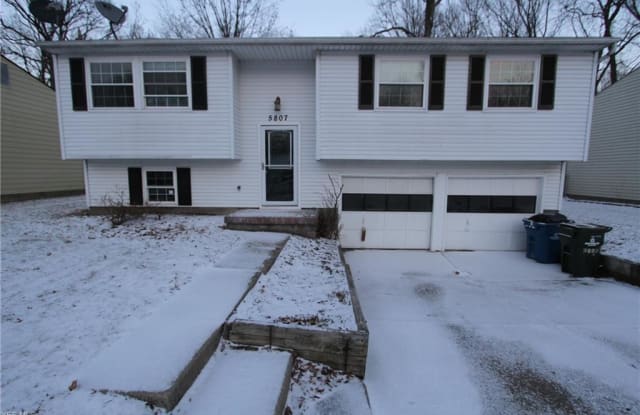 5807 Marine Parkway - 5807 Marine Parkway, Mentor-on-the-Lake, OH 44060