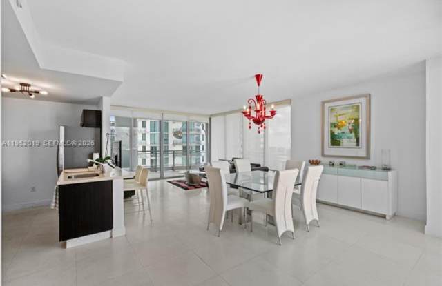 90 SW 3rd St unit 3609 (A11952019)