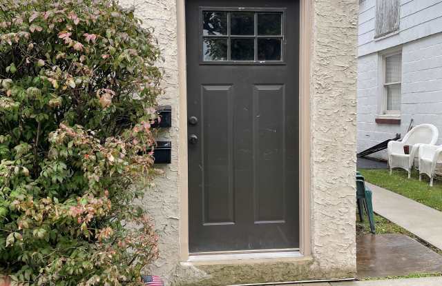 Photo of 600 W Broad St