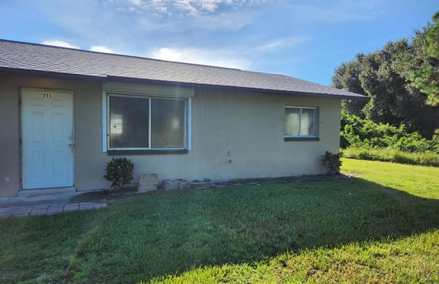 711 Gordon Ave South - 711 Gordon Avenue South, Lehigh Acres, FL 33973