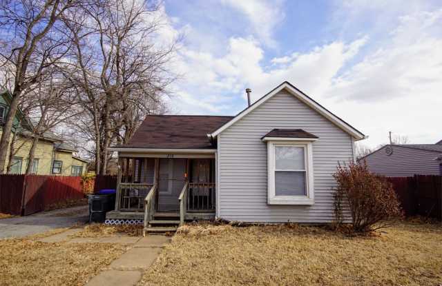 210 Southwest Macvicar Avenue