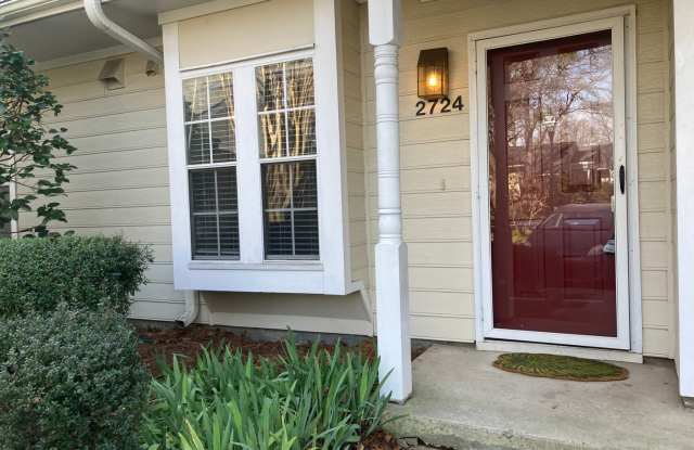 South Charlotte Townhome for Immediate Move in! *50% off the first month with a 12 month lease*