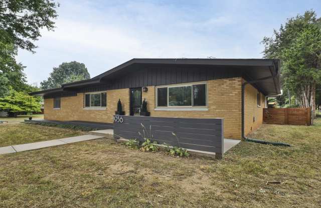 1936 E Greenwood Street