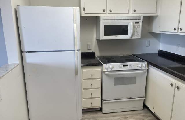 400 Village Green Circle W