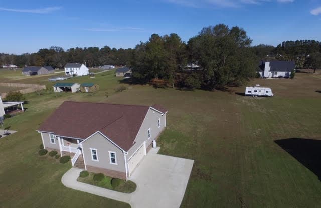 145 Courtney Ln - 145 Courtney Lane, Sampson County, NC 28334