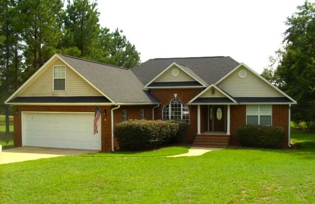 2620 Turning Leaf Ln - 2620 Turning Leaf Ln, Dalzell, SC 29040