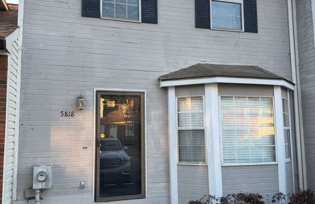 5818 Woodgate Circle