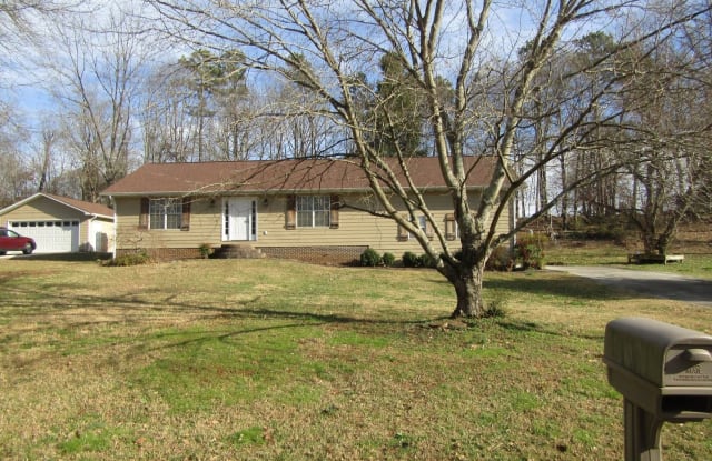 117 Holiday Dr - 117 Holliday Dr, Blount County, TN 37804