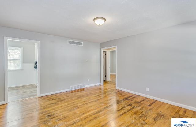 Photo of ***Showings starting 01/05/26***