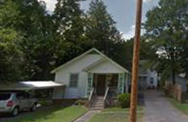 1715 W 18th