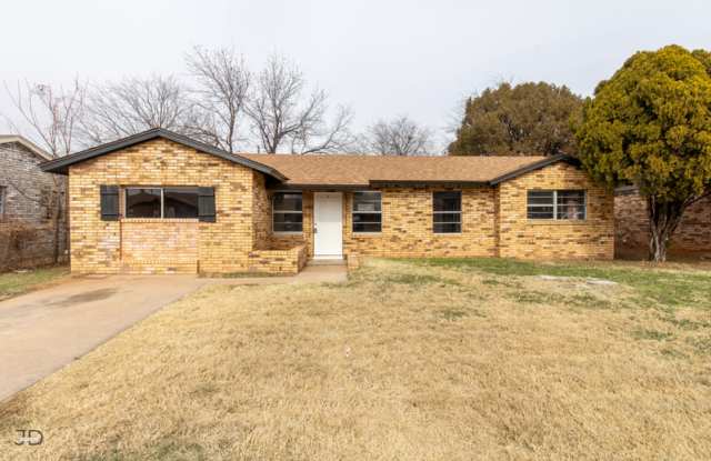 Photo of 1808 Las Cruces Lane