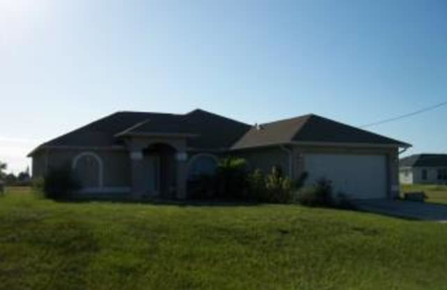 2609 NW 5TH PL - 2609 Northwest 5th Avenue, Cape Coral, FL 33993