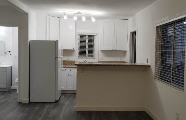 Wonderful 1 Bed 1 Bathroom Condo In Escondido - Call Today