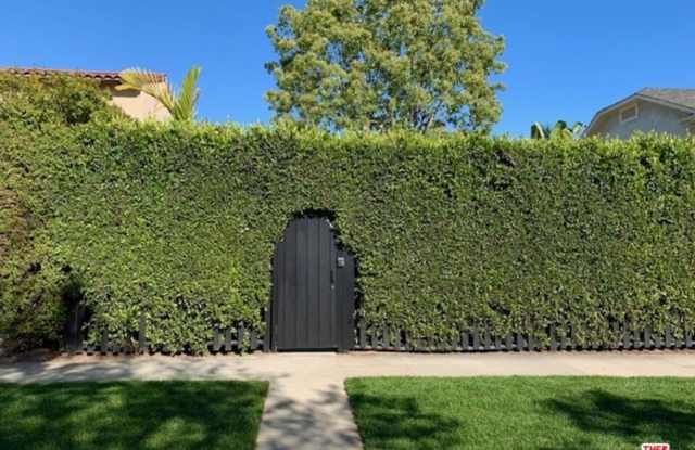 Photo of 1244 S Sycamore Ave