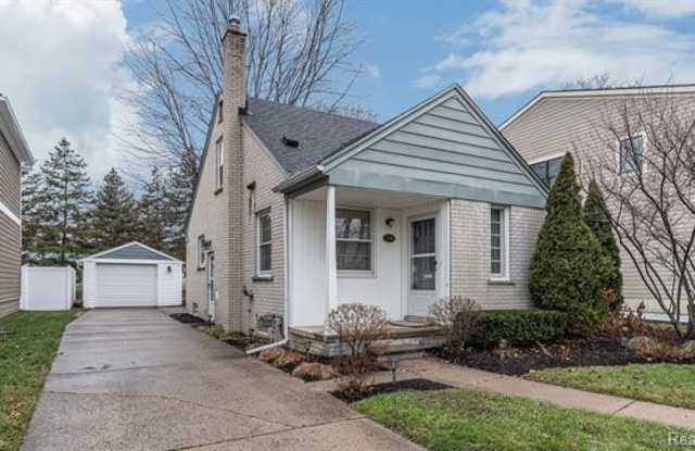 570 JENER PLACE