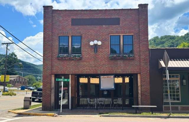 Photo of 109 W Laurel Ave