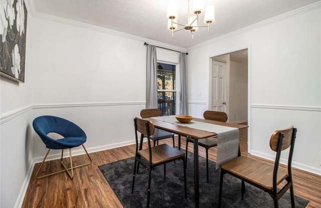 8212 Lullwater Court