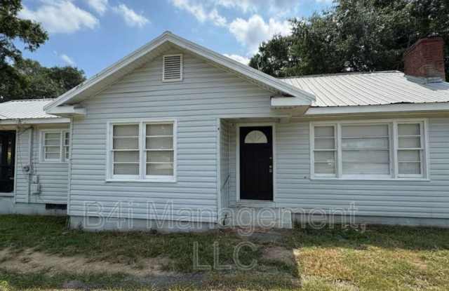 Photo of 817 Cartersville Highway