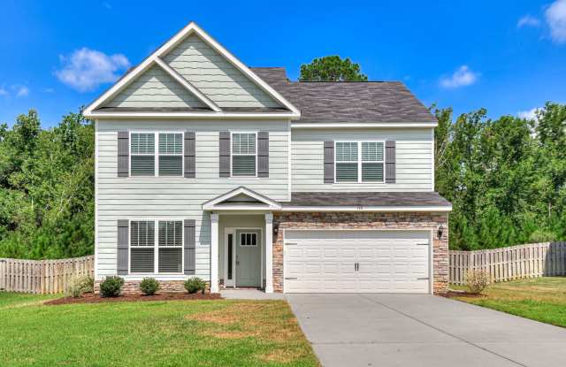140 Pebble Lane