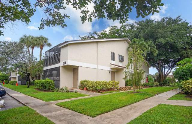 407 Gardens Dr - 407 Gardens Drive, Pompano Beach, FL 33069