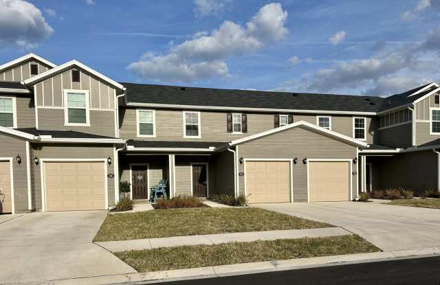 162 BEACH PALM Court