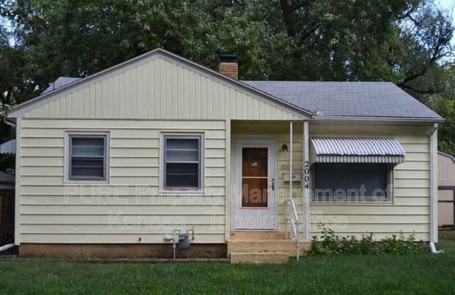 2004 SW Moundview Drive